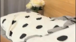 骑乘位爆操金发骚货中出内射