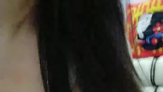 阳台爆草两个风骚少妇，全程露脸让小哥用按摩棒玩弄骚穴，浪叫呻吟表情好骚，轮草抽插让闺蜜吃奶子淫声荡语第03集