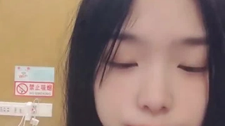 你的女神被人拿嘴巴当逼操 深喉内射 水加精液成了她最奢侈的化妆品.