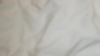 极品肥臀美鲍【澜楼月夏】_脱掉内衣露出诱人美乳