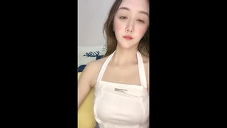 穆桂英挂帅电视剧剧情介绍丰满亚裔金发妹穿着情趣内衣在酒店被大屌哥猛干