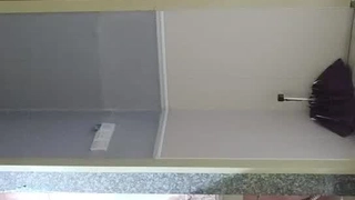 妻子绫音去按摩院玩游戏时晕倒