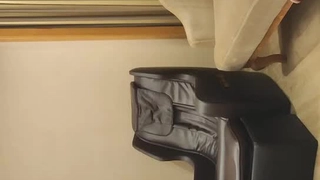 用力抽母狗的屁股